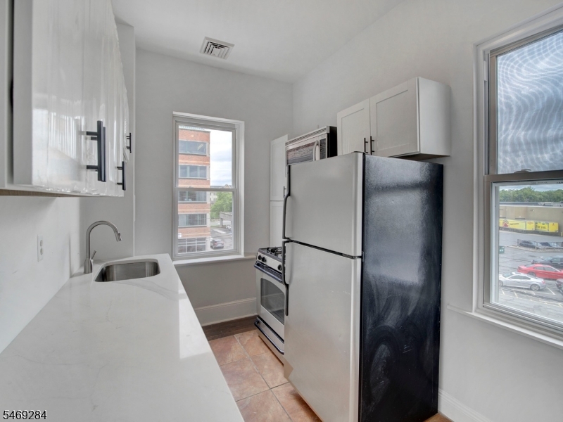 26 Division Street Somerville NJ 08876