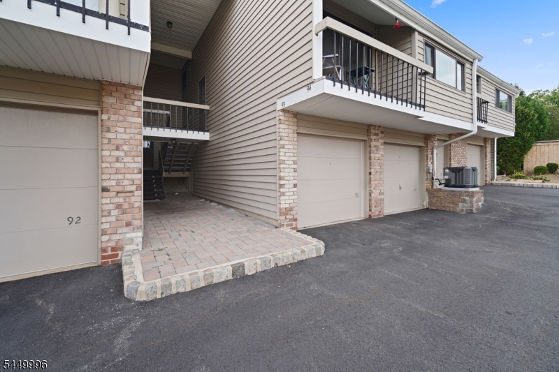 93 Overlook Drive Union NJ 08809
