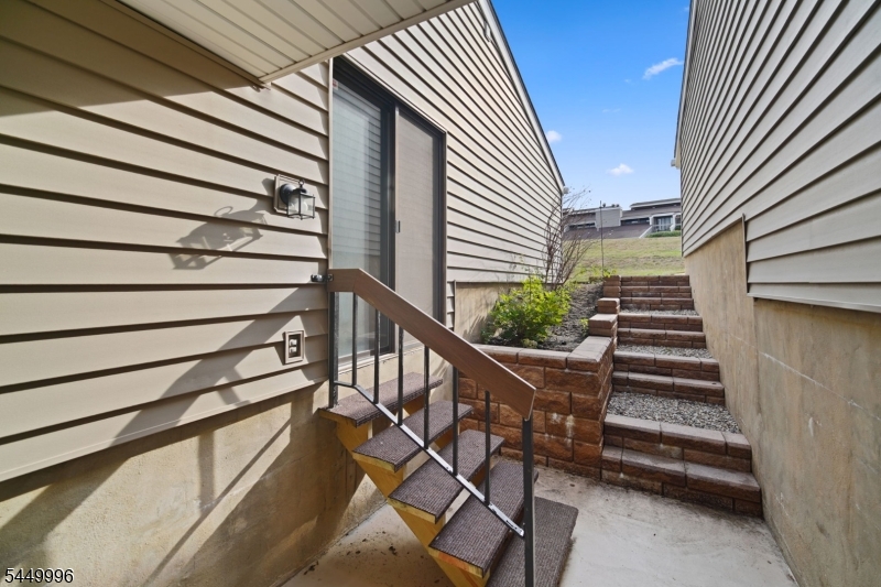 93 Overlook Drive Union NJ 08809