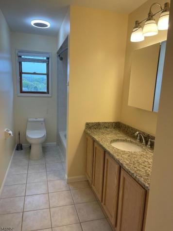 254 Crystal Street North Arlington NJ 07031