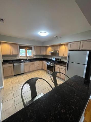 254 Crystal Street North Arlington NJ 07031