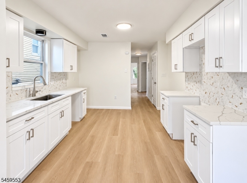 328 Hawthorne Avenue Newark NJ 07112
