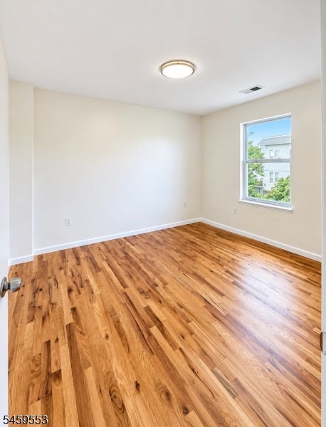 328 Hawthorne Avenue Newark NJ 07112