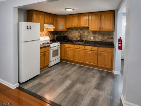 42 Lake Street East Orange NJ 07017