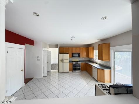 373 Stonehenge Drive Lopatcong NJ 08865