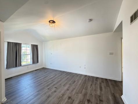 373 Stonehenge Drive Lopatcong NJ 08865