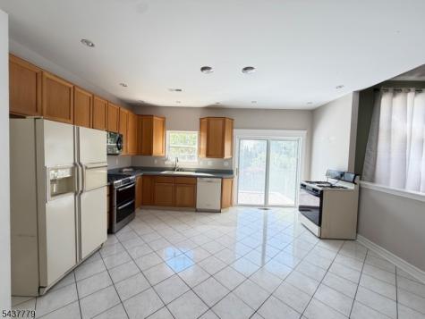 373 Stonehenge Drive Lopatcong NJ 08865