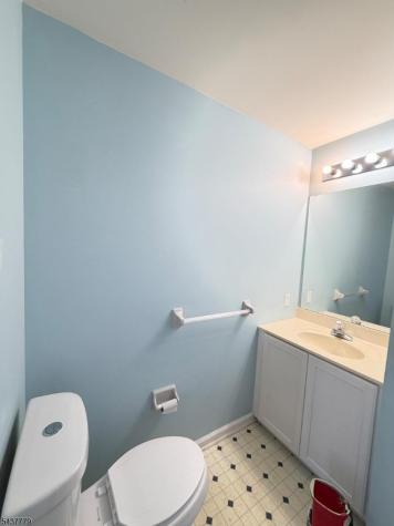 373 Stonehenge Drive Lopatcong NJ 08865