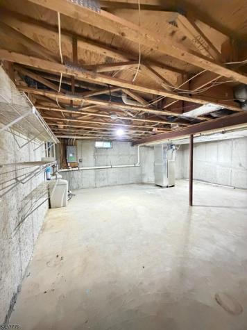 373 Stonehenge Drive Lopatcong NJ 08865
