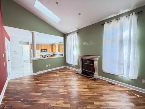 373 Stonehenge Drive Lopatcong NJ 08865