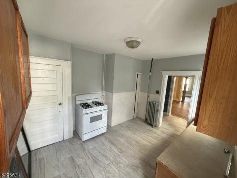 209 Park Avenue East Orange NJ 07017