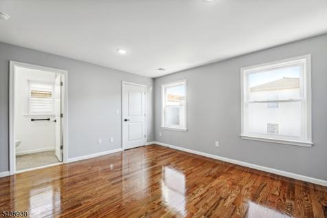 531 Livingston Street Elizabeth NJ 07206
