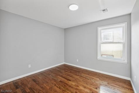 531 Livingston Street Elizabeth NJ 07206