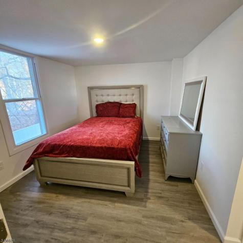 314 N Park Street East Orange NJ 07017