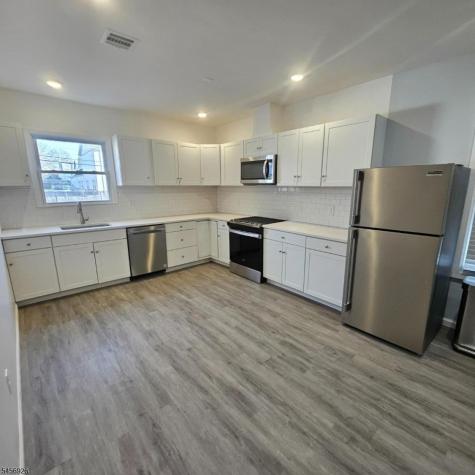 314 N Park Street East Orange NJ 07017