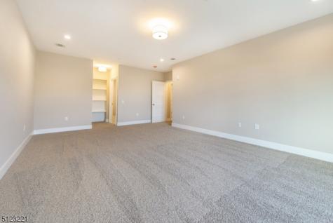 717 Preakness Avenue Totowa NJ 07502