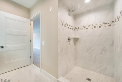717 Preakness Avenue Totowa NJ 07502