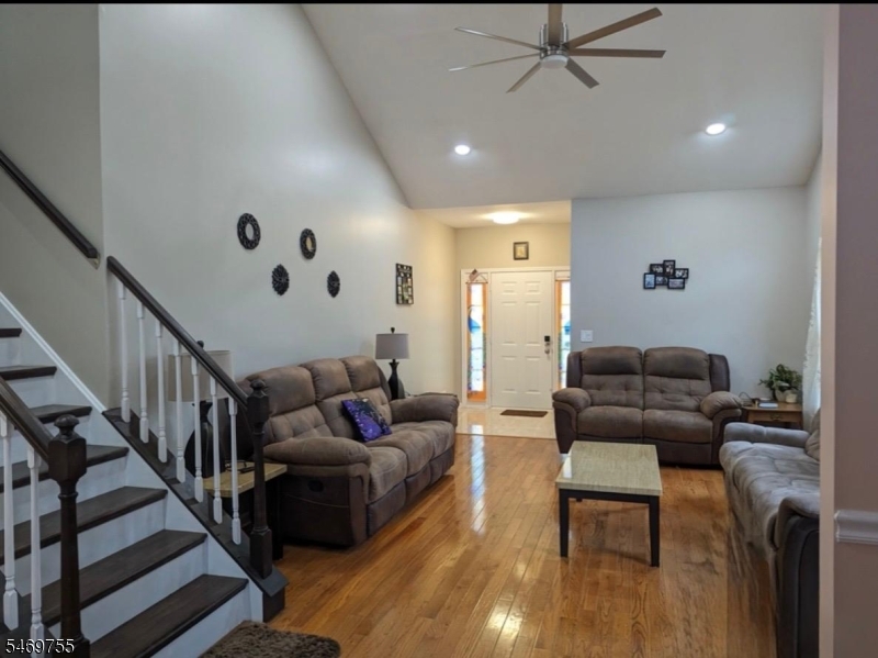 3 Betts Trail Bridgewater NJ 08807