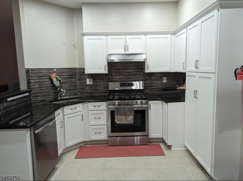 3 Betts Trail Bridgewater NJ 08807