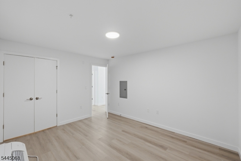 566 Springfield Avenue Newark NJ 07103