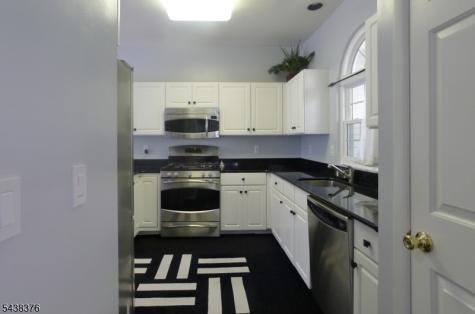 808 Dellwood Lane Hanover NJ 07981