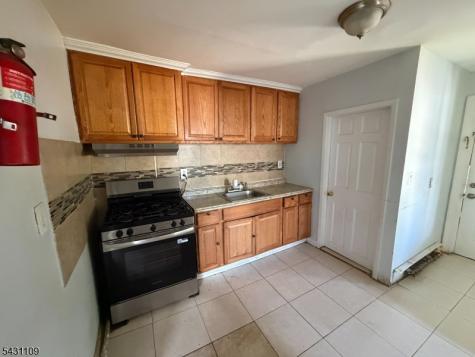 325 Stebbins Place Plainfield NJ 07063