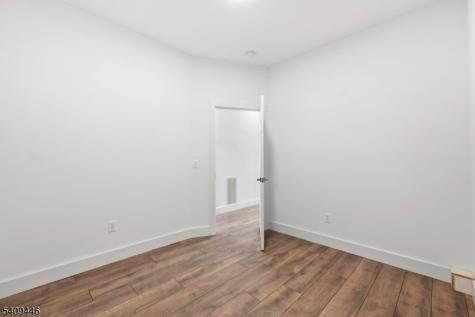 855 S 14th Street Newark NJ 07108