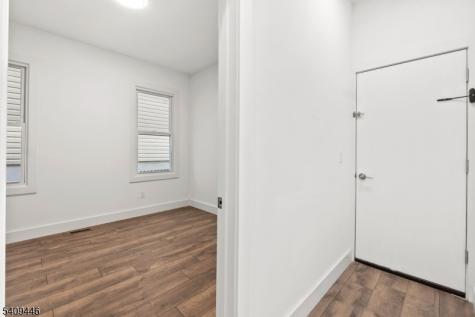 855 S 14th Street Newark NJ 07108