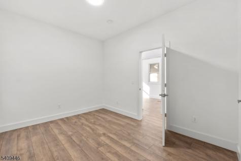 855 S 14th Street Newark NJ 07108