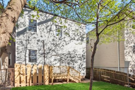 855 S 14th Street Newark NJ 07108