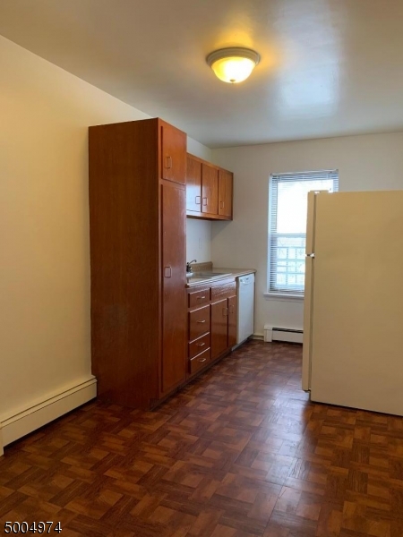 16 Roosevelt Place Montclair NJ 07042