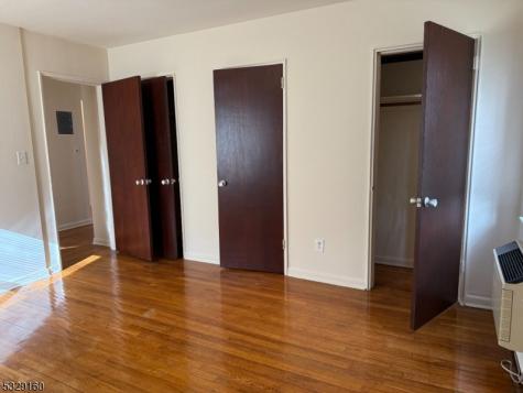 16 Roosevelt Place Montclair NJ 07042