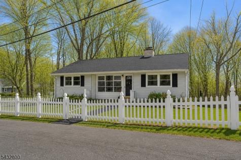 3 Castle Rock Road Jefferson NJ 07849