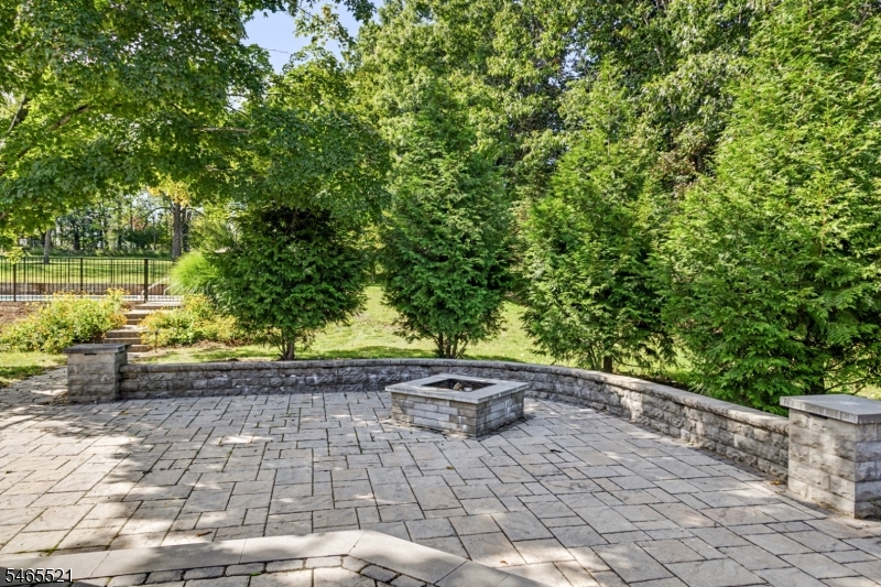5 Alice Court Blairstown NJ 07825