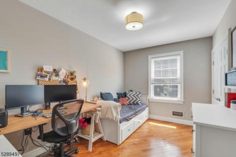 170 Pine Street Montclair NJ 07042