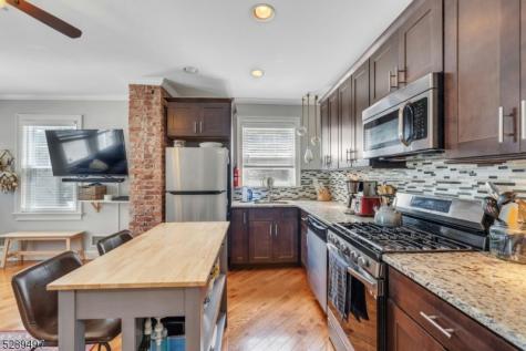 170 Pine Street Montclair NJ 07042