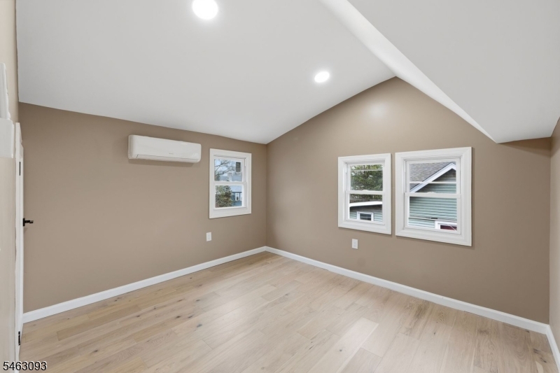 82 Grove St Unit 3 Montclair NJ 07042