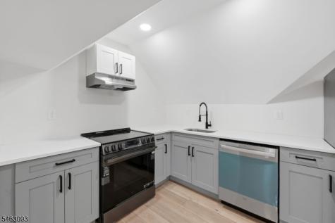 82 Grove St Unit 3 Montclair NJ 07042