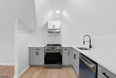 82 Grove St Unit 3 Montclair NJ 07042