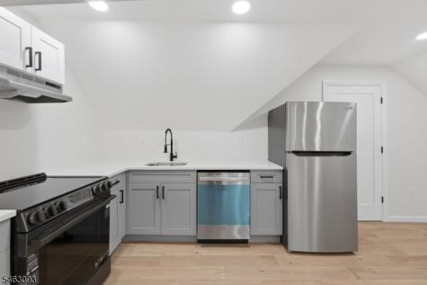 82 Grove St Unit 3 Montclair NJ 07042