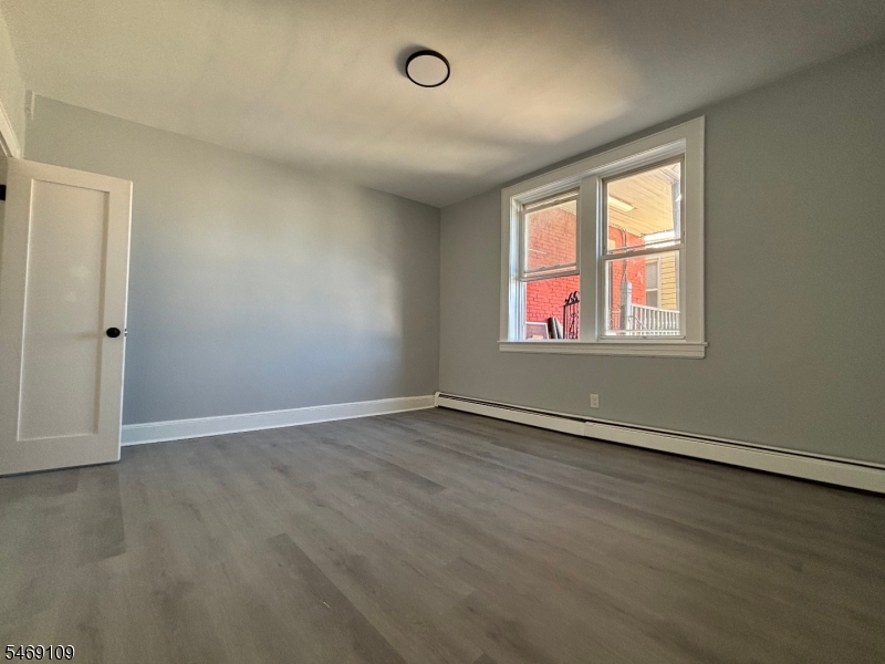 147 Elm Street Newark NJ 07105
