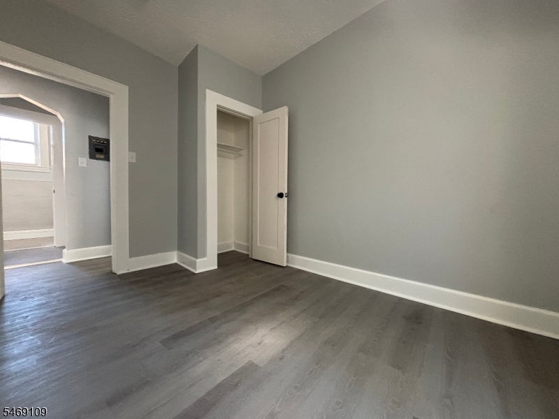 147 Elm Street Newark NJ 07105