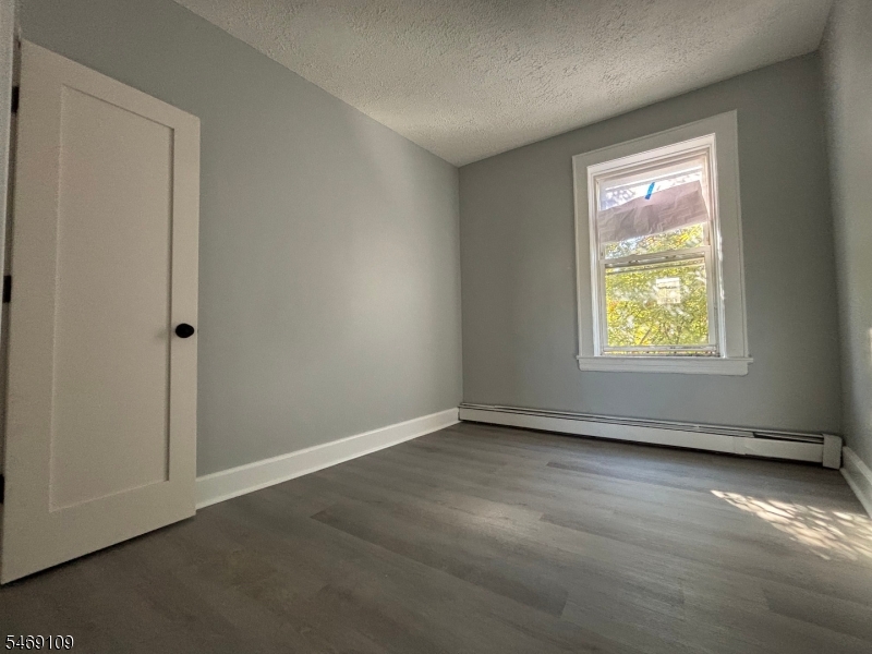 147 Elm Street Newark NJ 07105