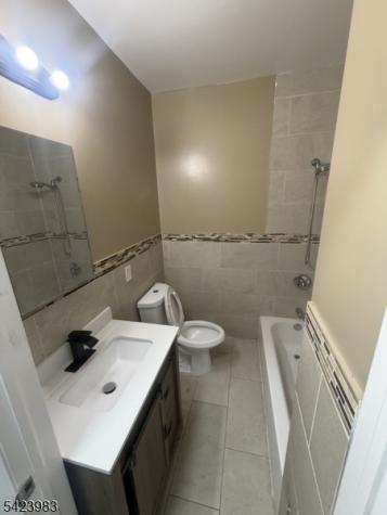 131 Huntington Terrace Newark NJ 07112