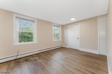 33 Sergeantsville Raritan NJ 08822