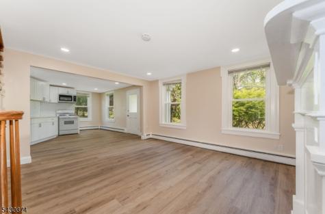 33 Sergeantsville Raritan NJ 08822