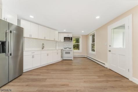 33 Sergeantsville Raritan NJ 08822