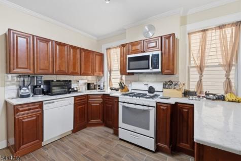 28 Willowdale Avenue Montclair NJ 07042