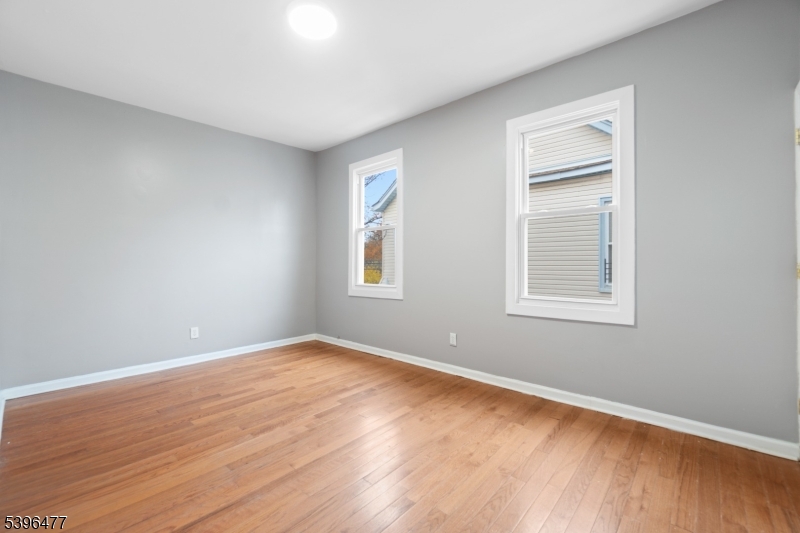 337 Leslie Street Newark NJ 07112