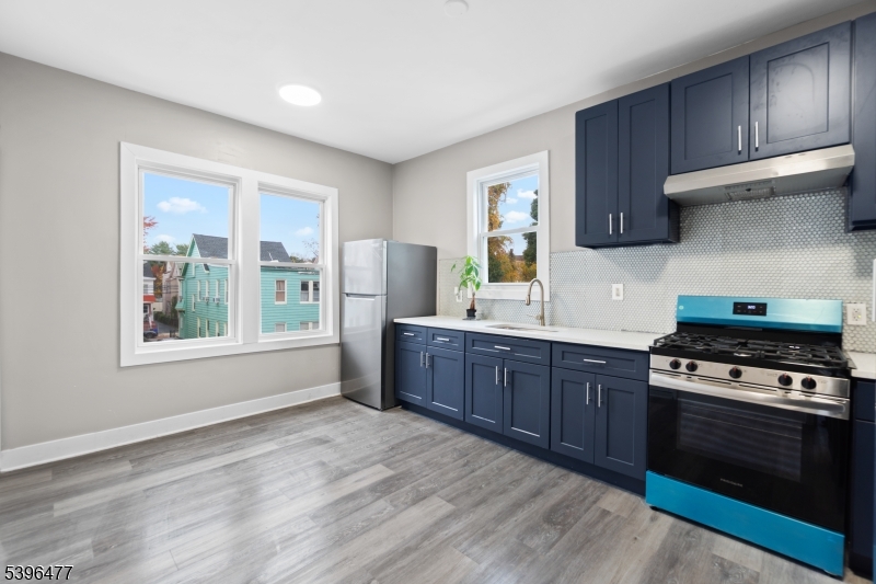 337 Leslie Street Newark NJ 07112